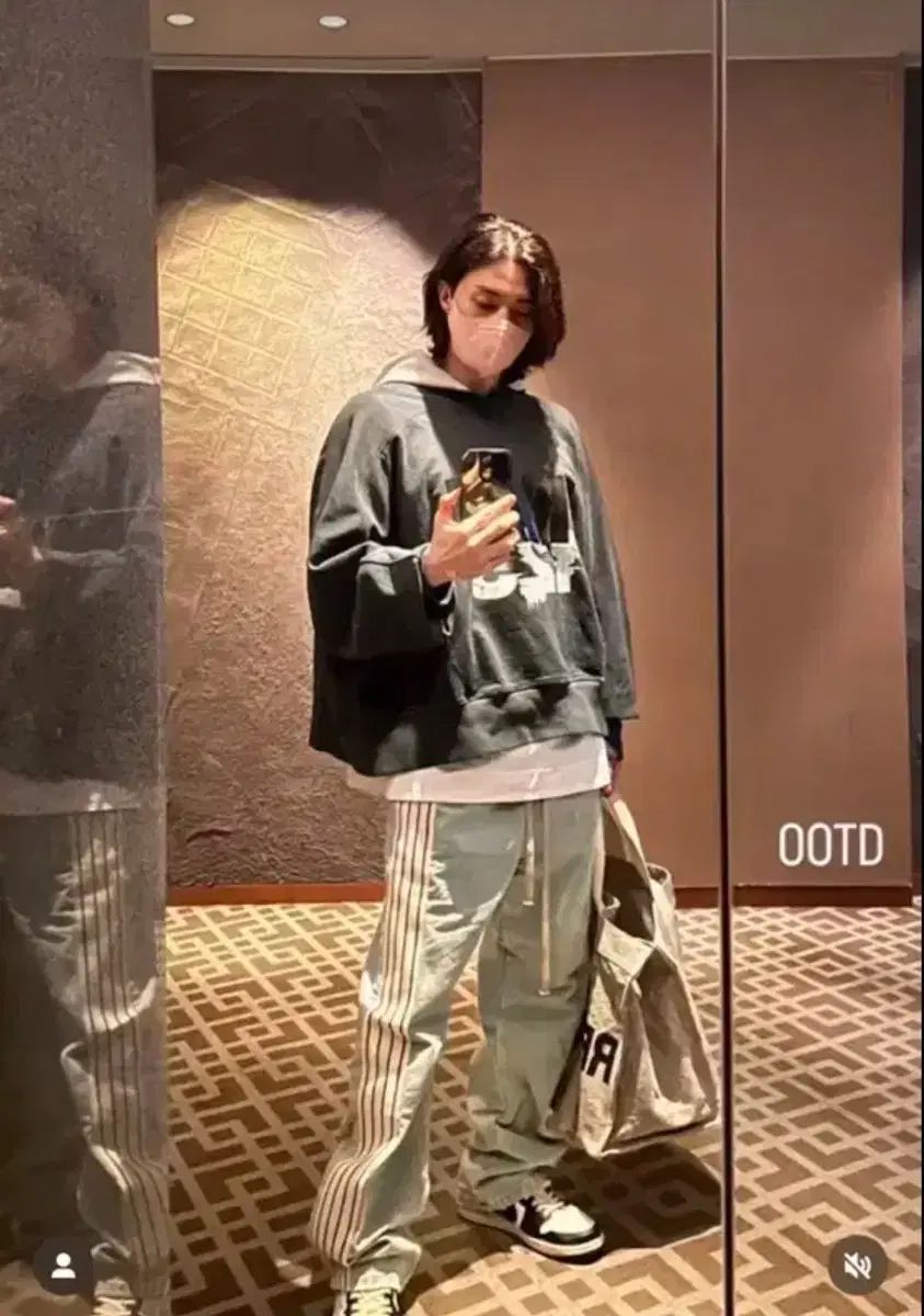 短期出品　売り切り値段　Fear of god 8th デニムストライプパンツ FEAR OF GOD(フィアオブゴッド) 8TH デニム ストライプ