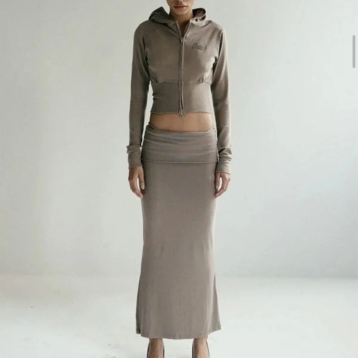 BADBLOOD バッドブラッド Beyond ビヨンド ソフト 折り オーバー ロング丈スカート セットアップ タバコ USTAUSTRALIA_COM_AU