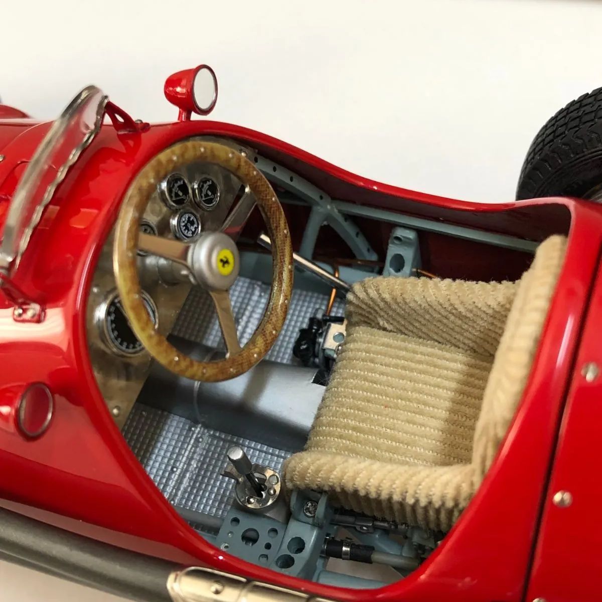 ミニカー 1/18 CMC社製『Ferrari 500 F2（1953）』 - メルカリ