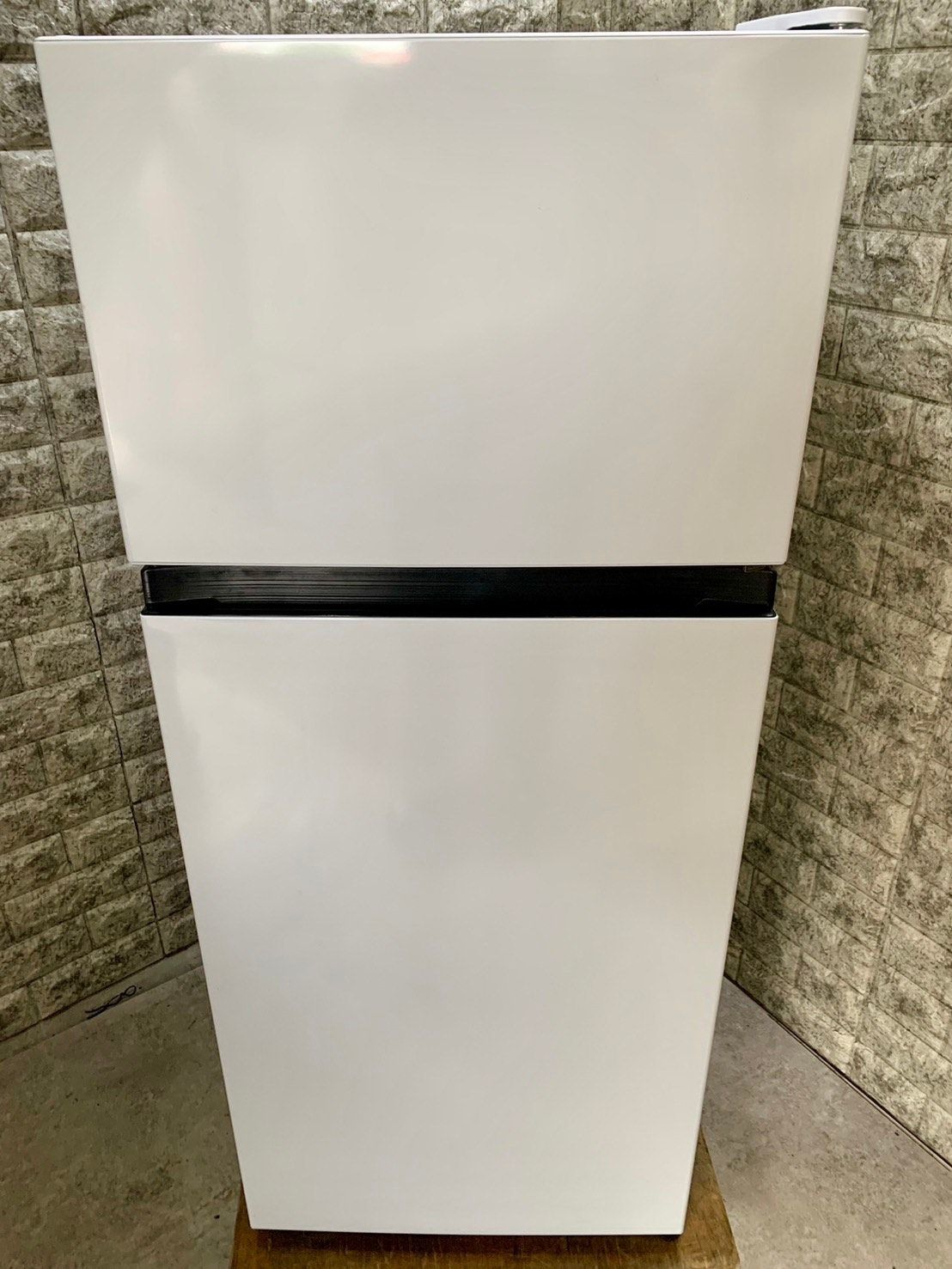 高年式】大阪送料無料☆3か月保障付き☆冷蔵庫☆2023年☆ハイセンス☆2  