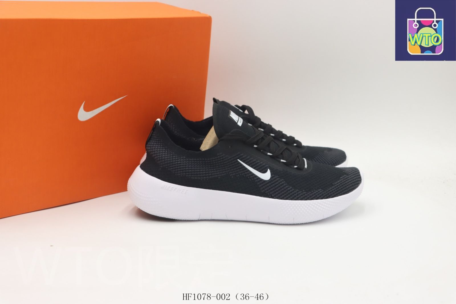 ランニングシューズ