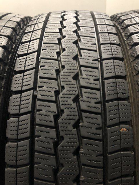 DUNLOP WINTER MAXX SV01 195/80R15 107/105N LT 15インチ スタッドレス 4本 21年製 ハイエース キャラバン等　(KTO097)