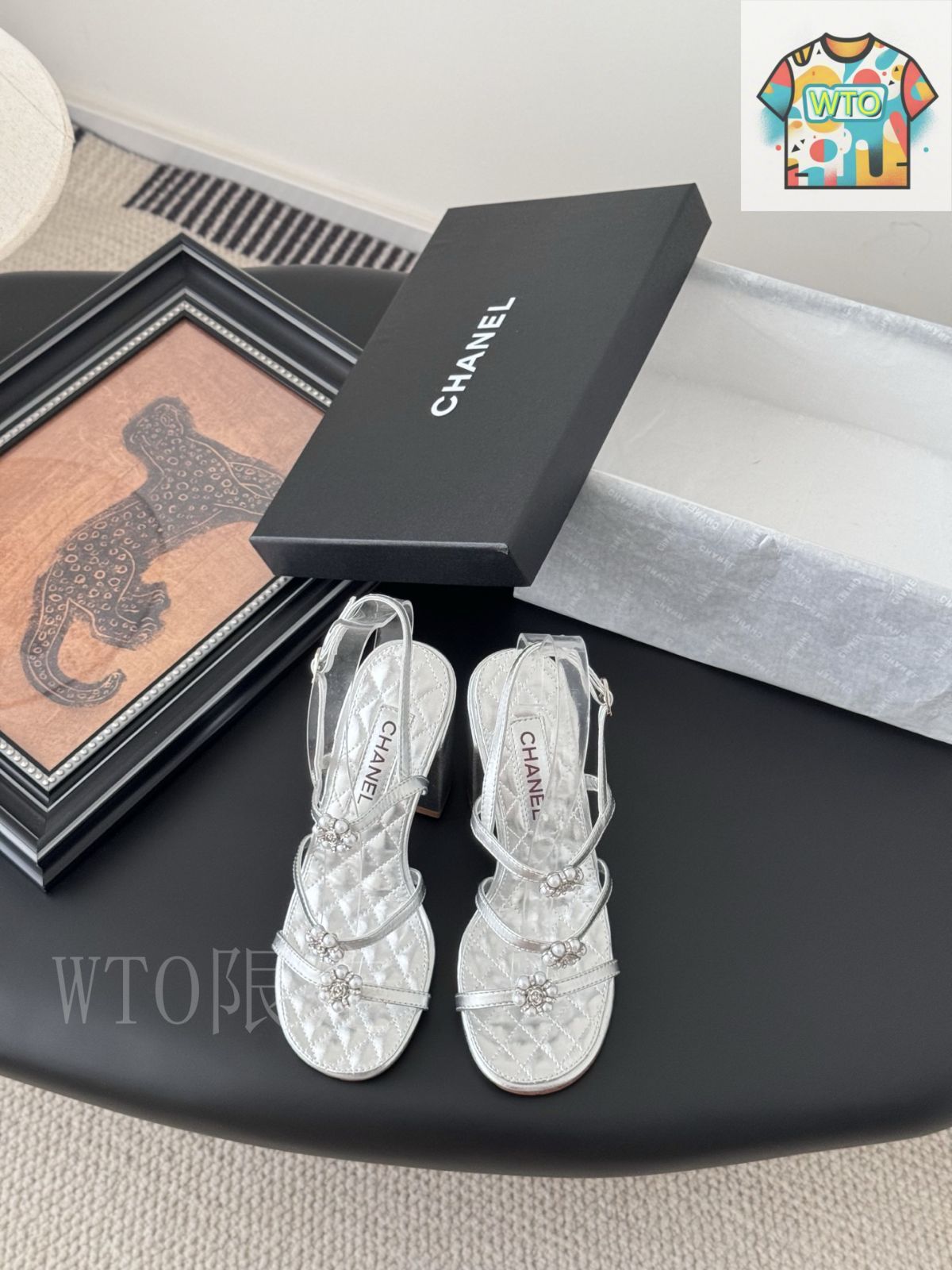 ★25メティエダール★【CHANEL】シンプルなのに映えるサンダル CHANEL 美品 シャネル メティエダールコレクション パールココ