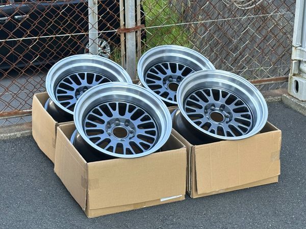 ラスト1台 次回入荷無し 15×8J ±0 PCD 100 114.3 4穴 15インチホイール4本 深リム 旧車 スポーツカー レーシング ローダウン 軽自動車 など