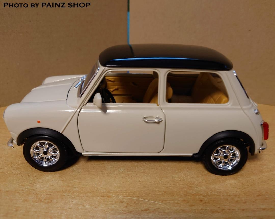1/18 ミニクーパー Mini Cooper 1969 ダイキャスト製ブラーゴ - メルカリ