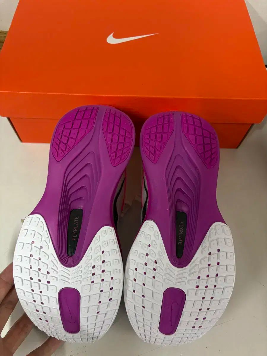 NIKE ナイキ