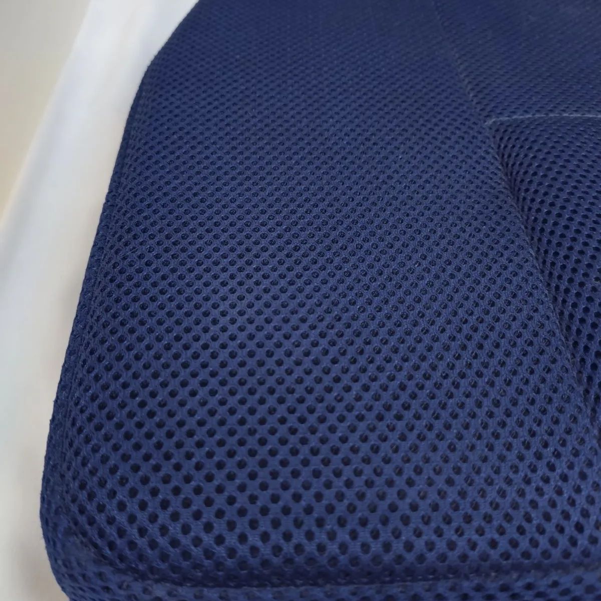 未使用◇シャルレ◇ウエルネス姿勢サポートクッション 2点セット シャルレ - シャルレウェルネス姿勢サポートクッションの通販 by