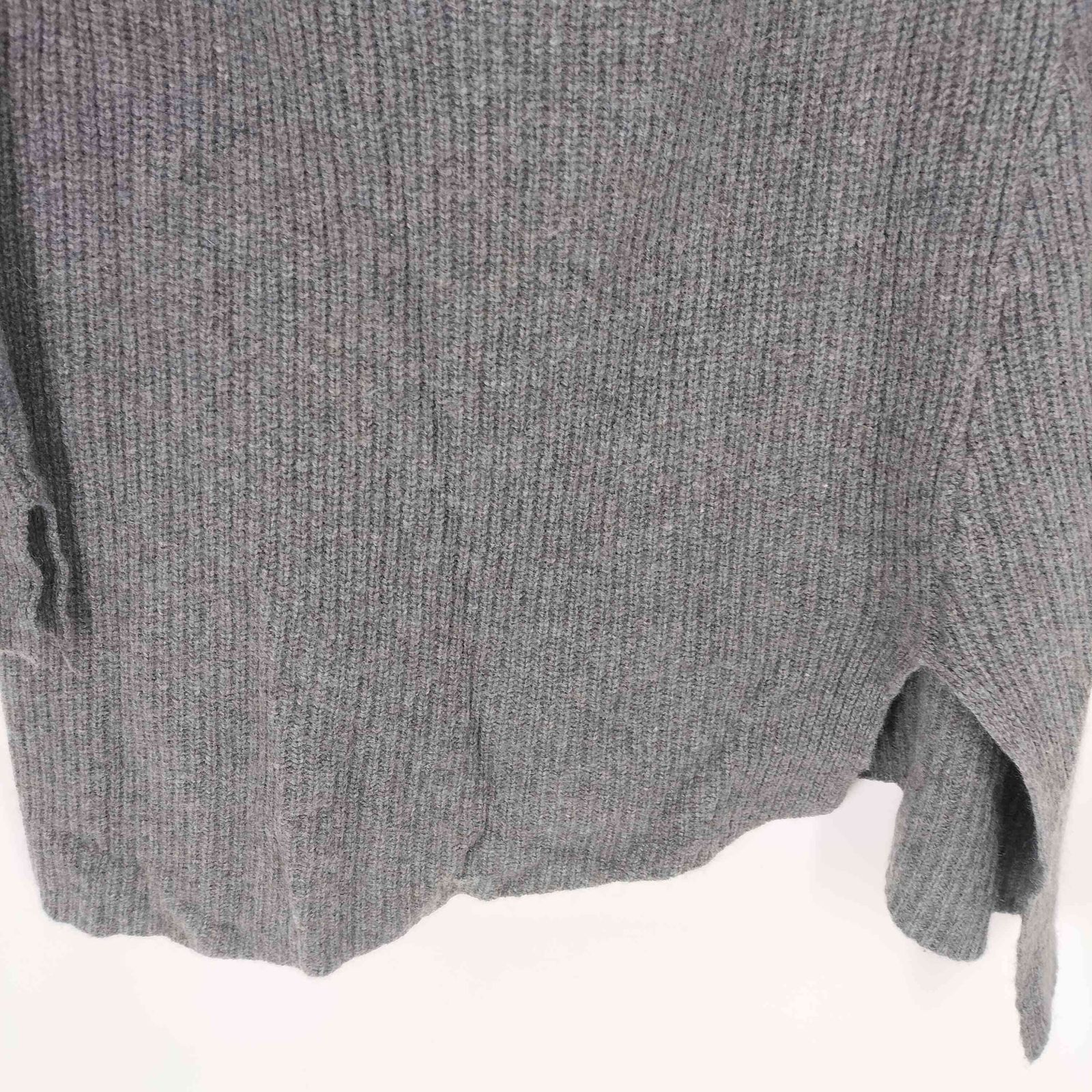 jonnlynx(ジョンリンクス) アシンメトリースリットタートルニット  レディース 表記無  中古 古着 1246 ジョンリンクス jonnlynx アシンメトリースリットタートルニット