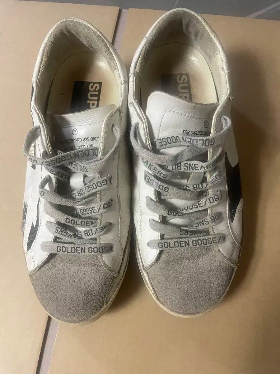 【雷市場（ポンジャン）商品韓国直送】 GOLDEN GOOSE(ゴールデングース) 36