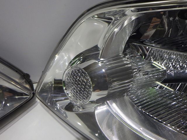 ノア ヘッドライト 左右 HID AZR60 65 前期 28-151 C1 コーティング 251017060