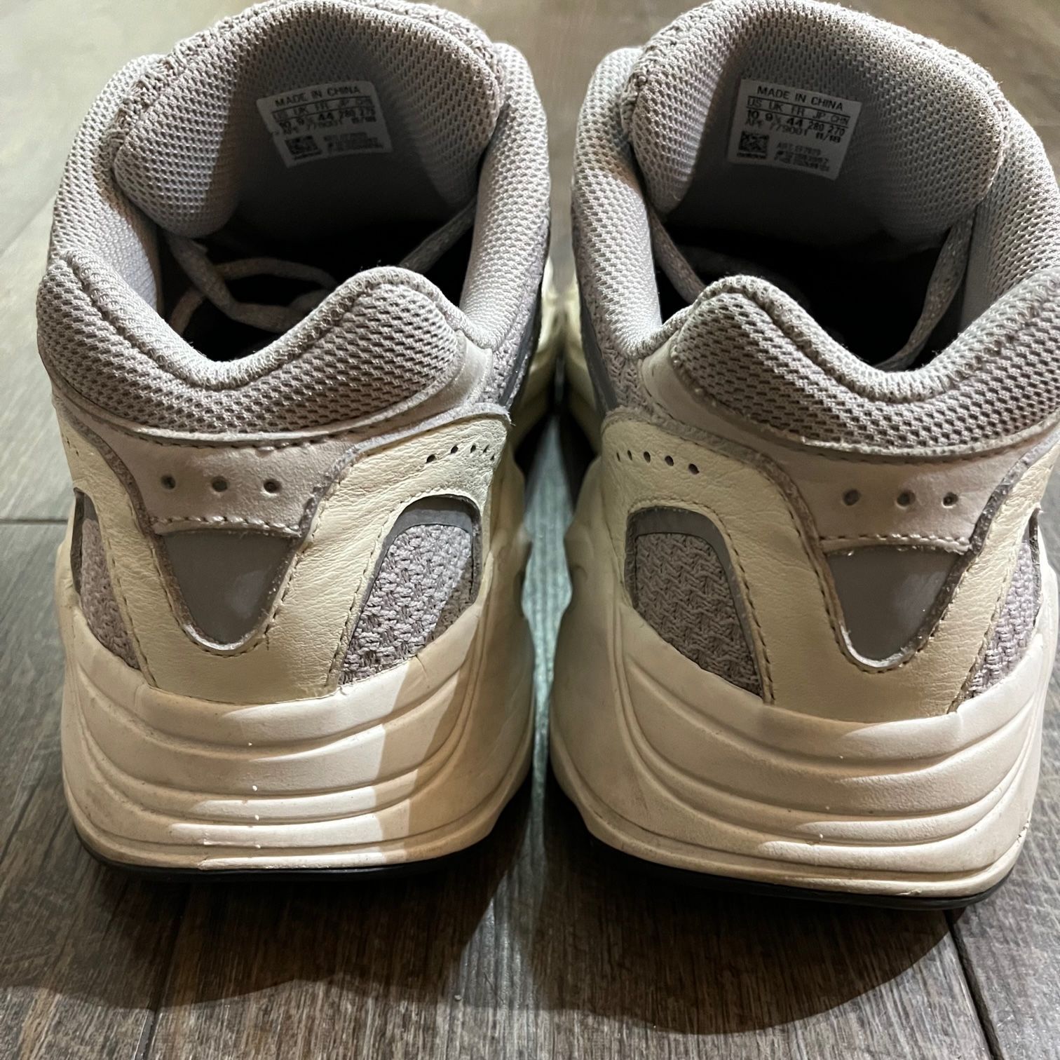 28cm ADIDAS YEEZY BOOST 700 V2 STATIC靴/シューズ - スニーカー