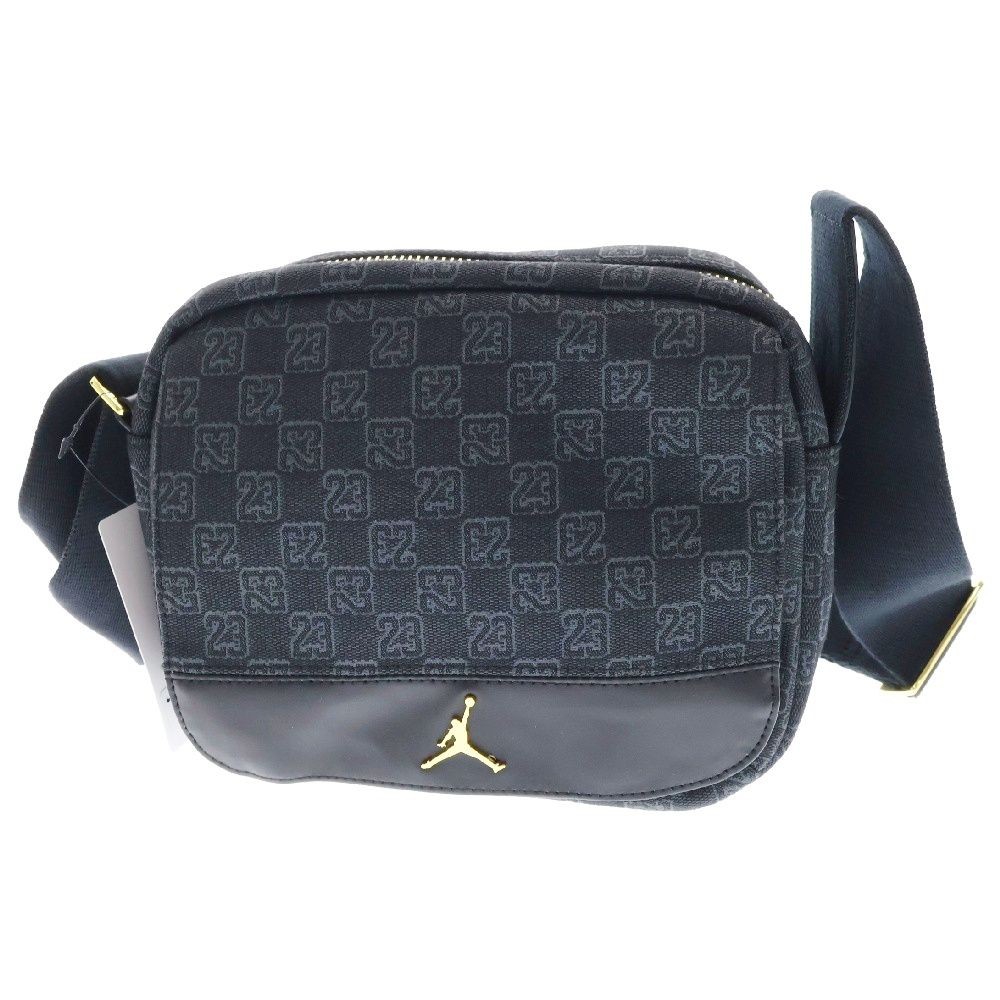 美品 JORDAN ジョーダン ボディバッグ メタルプレート 海外限定品 黒