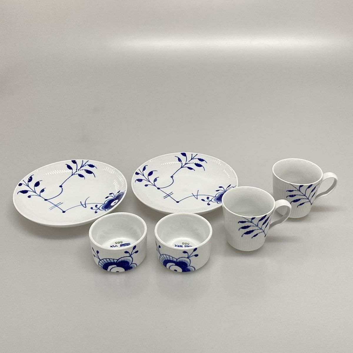 ROYAL COPENHAGEN ロイヤルコペンハーゲン 食器 - 白×ネイビー マグカップ×2点|ボウル×2点|プレート×2点|フラワー 花