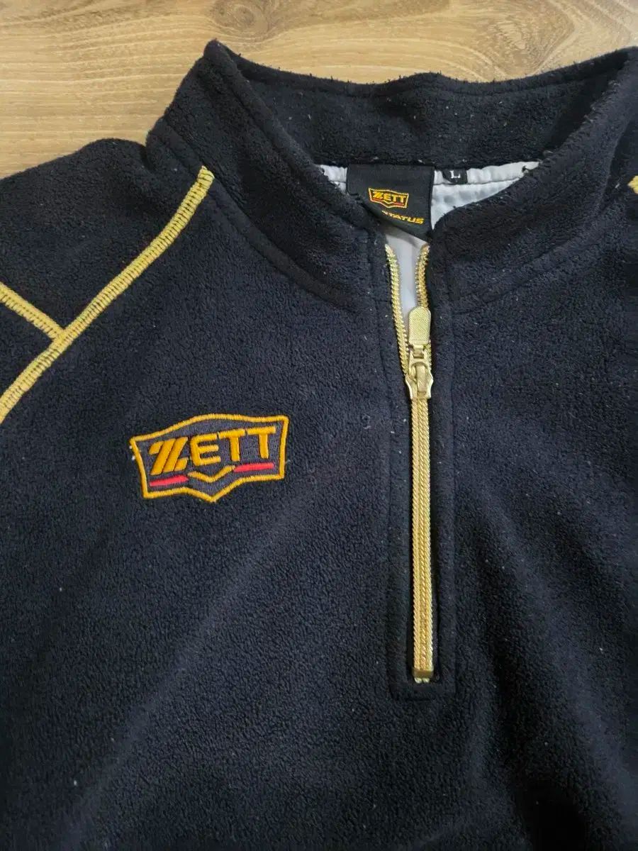 ZETT PROSTATUS コレクション フリース プルオーバー ゼット(ZETT