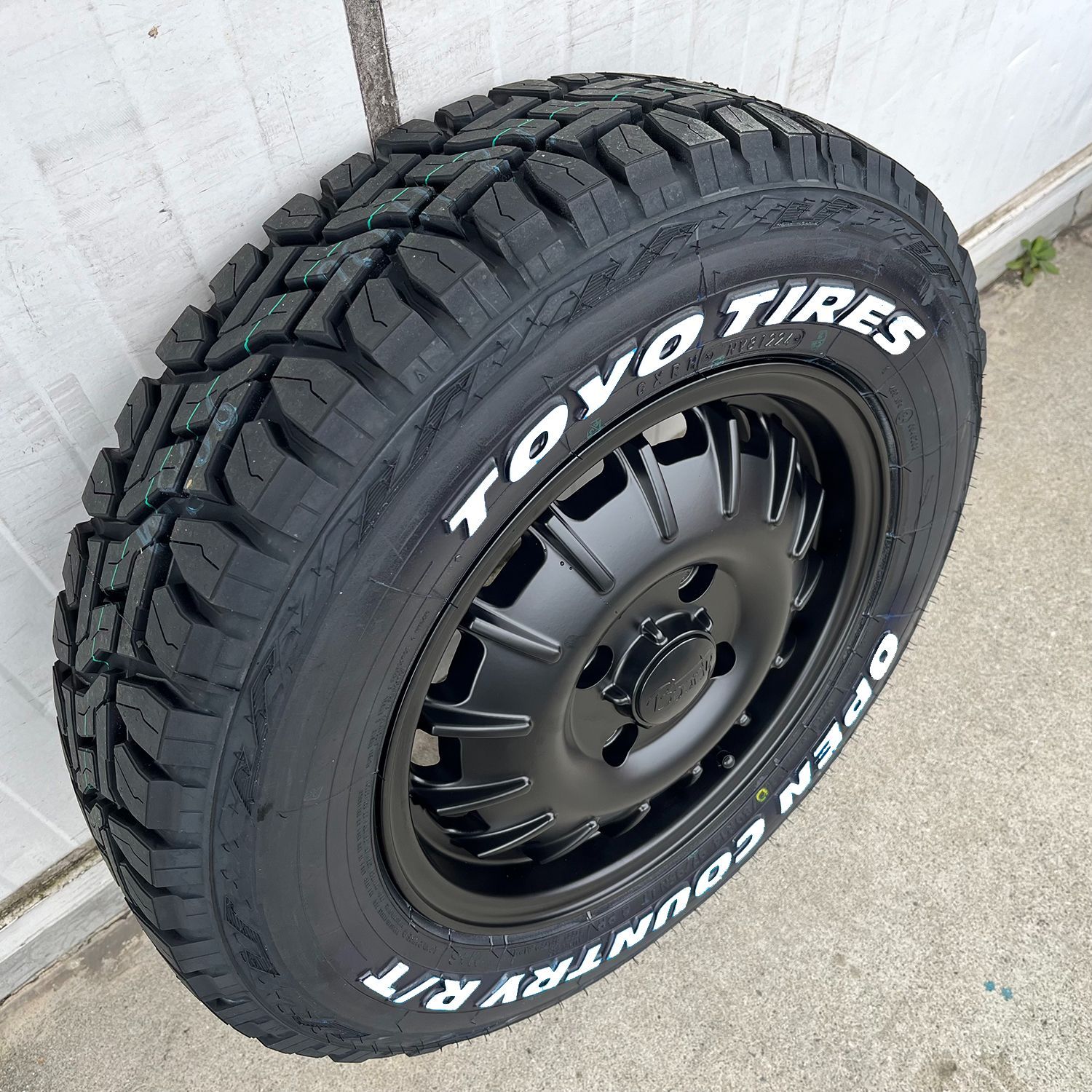 新品タイヤ4本セット】プロボックス サクシード タイヤホイール TOYO トーヨータイヤ オープンカントリー RT 165/80R14 ホワイトレター  14インチ NOEL ノエル 4本セット - メルカリ