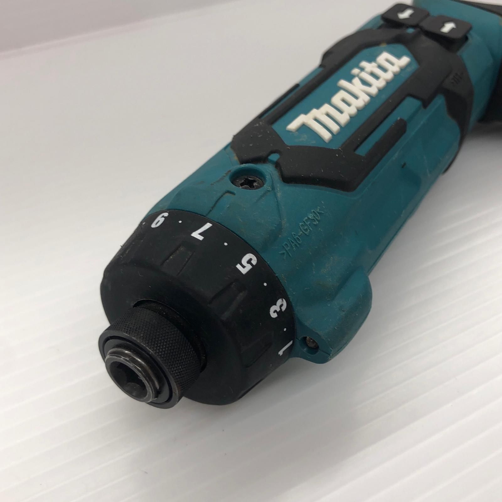ДДMAKITA マキタ 工具 締め付け工具 ドライバドリル MAKITA DF012D 程度B 充電池1個付 116124