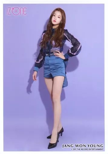 中古】生写真(女性) IZ*ONE/チャン・ウォニョン/全身・背景紫/IZ*ONE