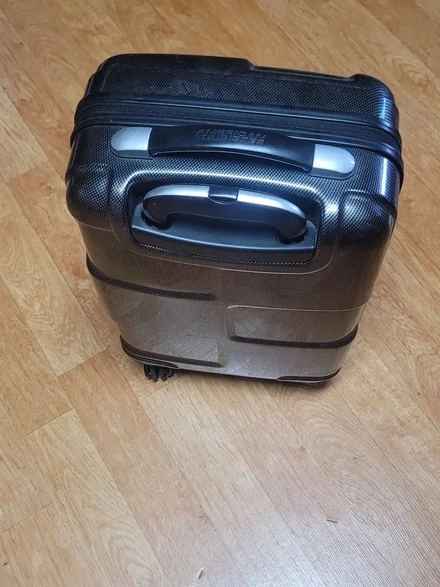 小型 キャリーケース スーツケース
