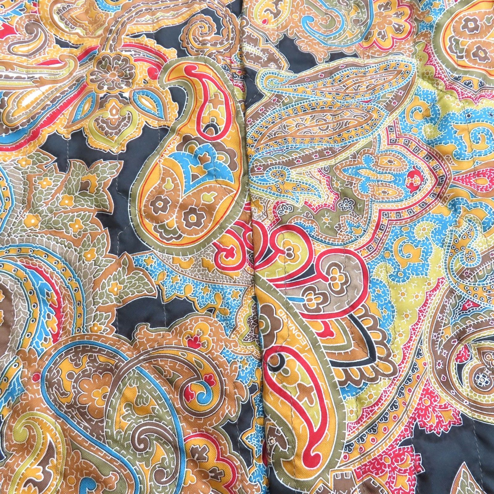 裏地ペイズリー柄