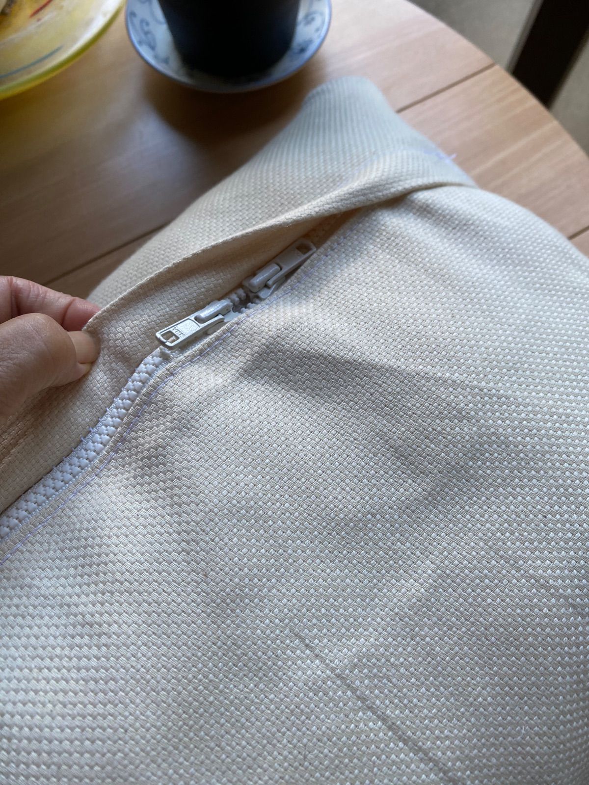 当店オリジナル王族のために織られたセネキリム薔薇柄のヘラティ模様が素敵なクッションカバー使いやすい横長サイズ中身なしで椅子やソファにも