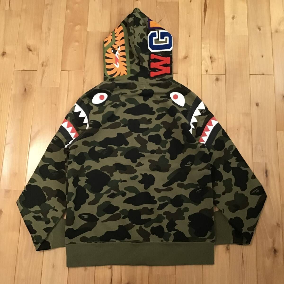 A BATHING APE 迷彩パーカー　Lサイズ Shoulder Shark full zip Hoodie Lサイズ a bathing ape BAPE