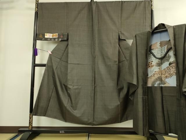 平和屋着物 上 男性 本場大島紬 アンサンブル キングサイズ 長羽織 100亀甲 総詰め 羽裏 鷹 証紙付き ♥ DZAA9213kh5