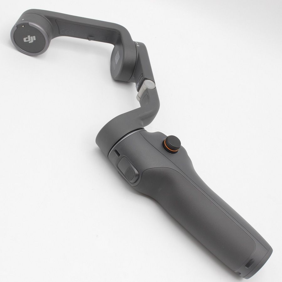 DJI 手早い スマートフォン用ジンバル Osmo Mobile 6｜M06001
