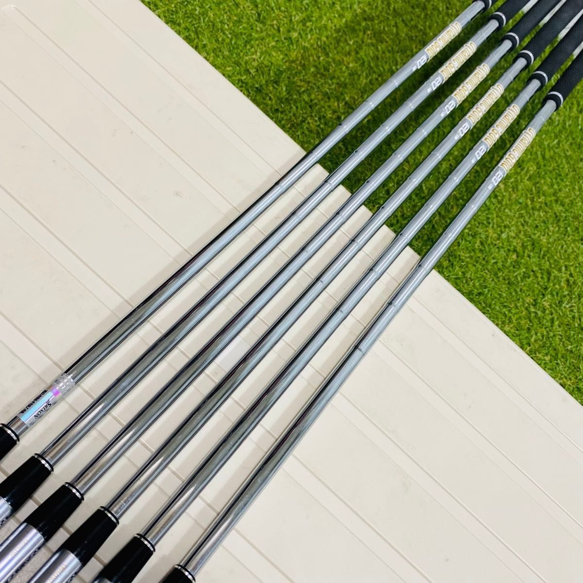 【現行】美品 スリクソン ZXi7 メンズアイアンセット 6本 スチール S 現行】美品 スリクソン ZXi7 メンズアイアンセット 6本 スチール S