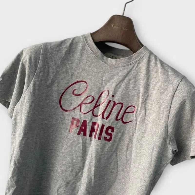 CELINE　セリーヌ　ショート丈　クロップド丈　ロゴ　Tシャツ　正規品 極美品】CELINE セリーヌ クロップド Tシャツ チビT #S ロゴ