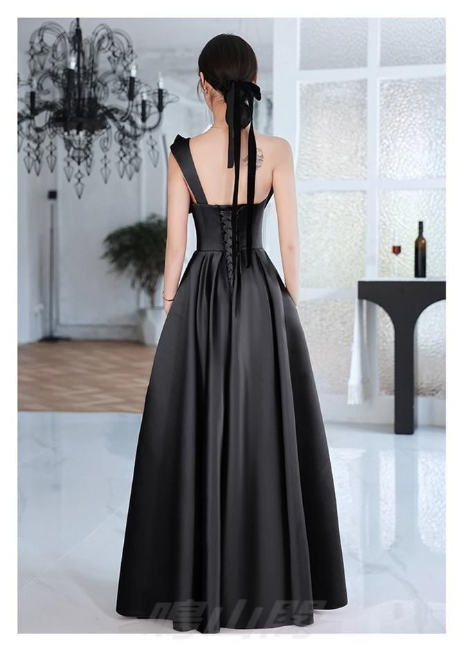 2025 サテンロングドレス