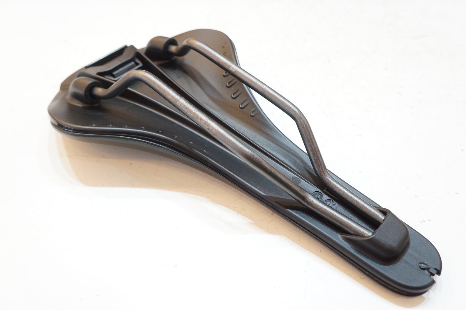 FIZIK フィジーク