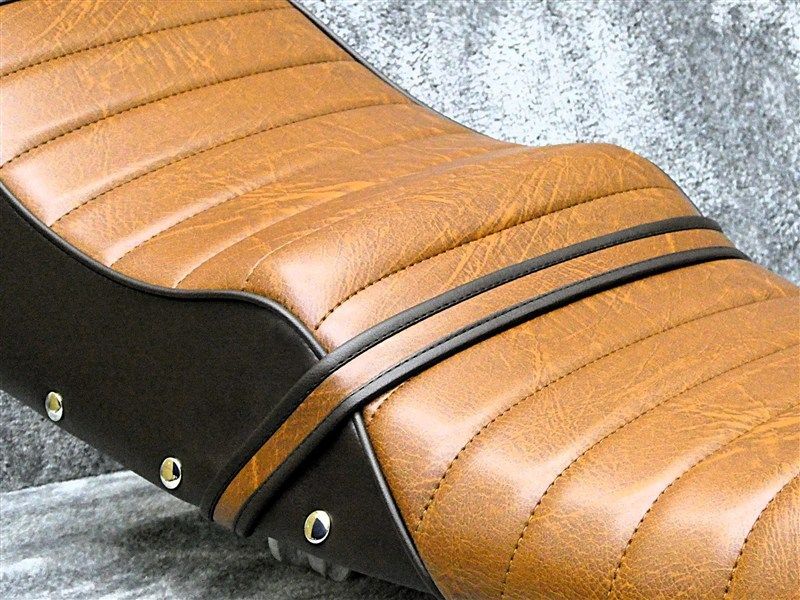 ブラウン ボタン