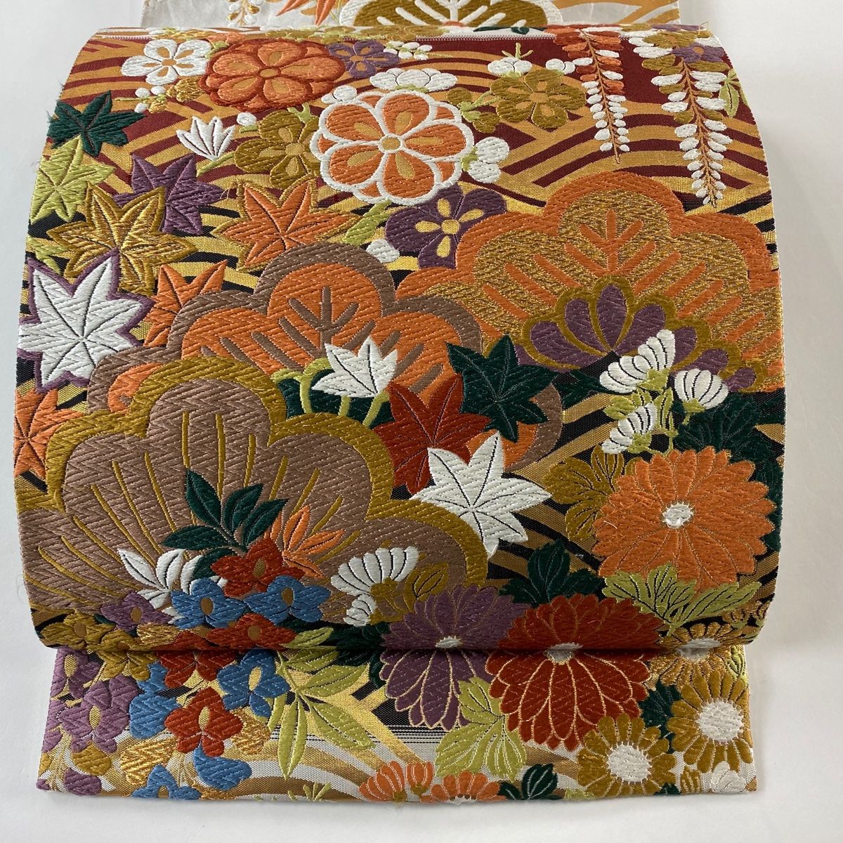 美品】 袋帯 秀品 松竹梅 波 唐織 箔 灰色 六通 正絹 【中古】 - メルカリ