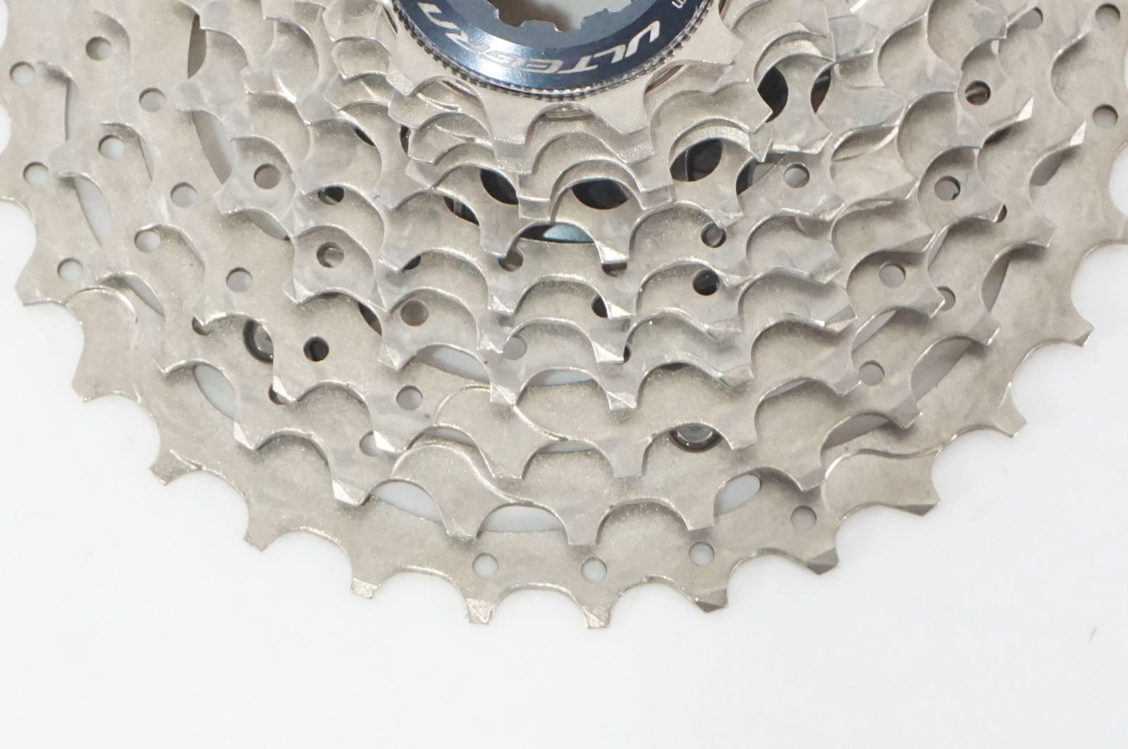 CS-R8000 11-32T