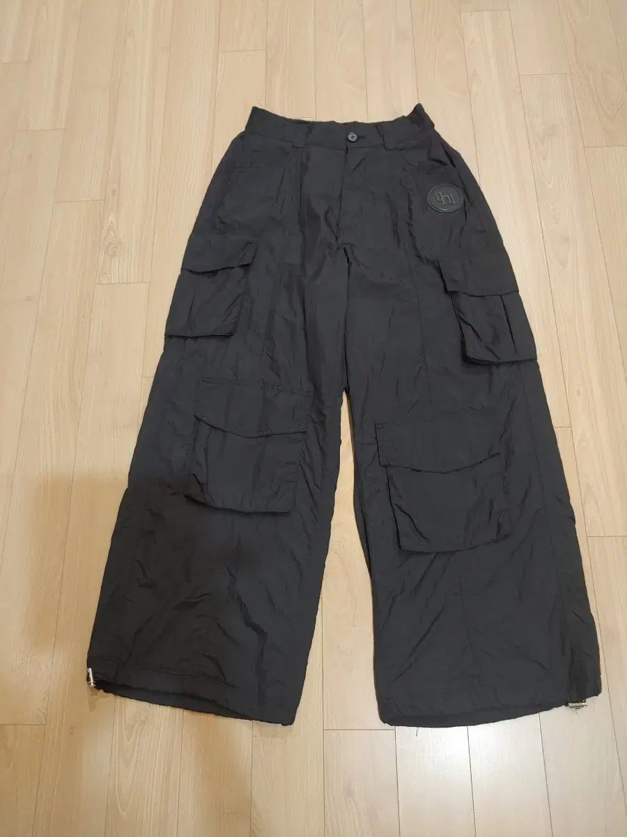 スリータイムズ ナイロン ブラック ワイド カーゴ パンツ 裏地