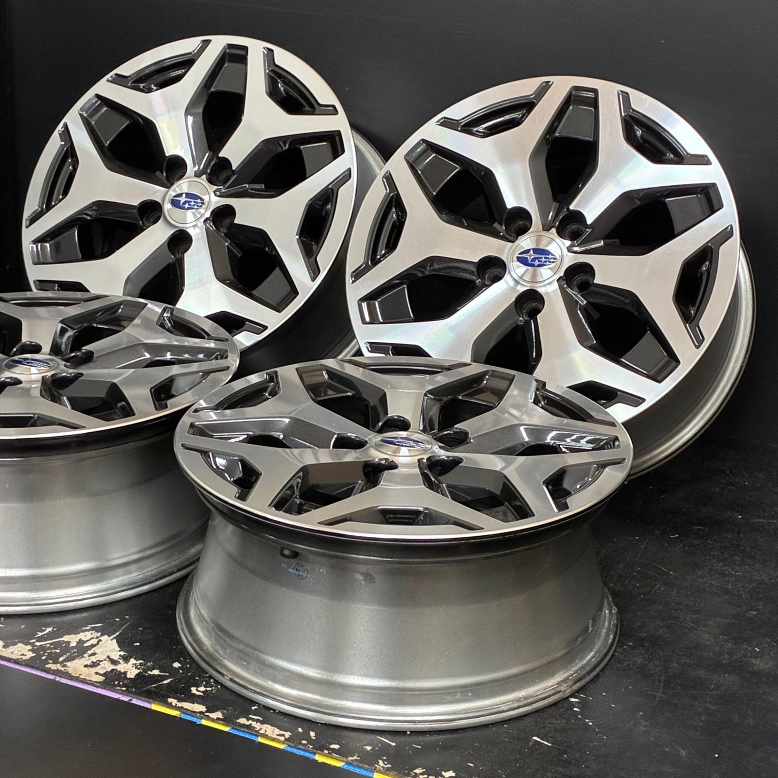 ☆送料込☆良好品☆スバル SK系 フォレスター 純正 17インチ SUBARU フォレスター SUBARU スバル SK系 純正 17インチ 7J+48 PCD114.3