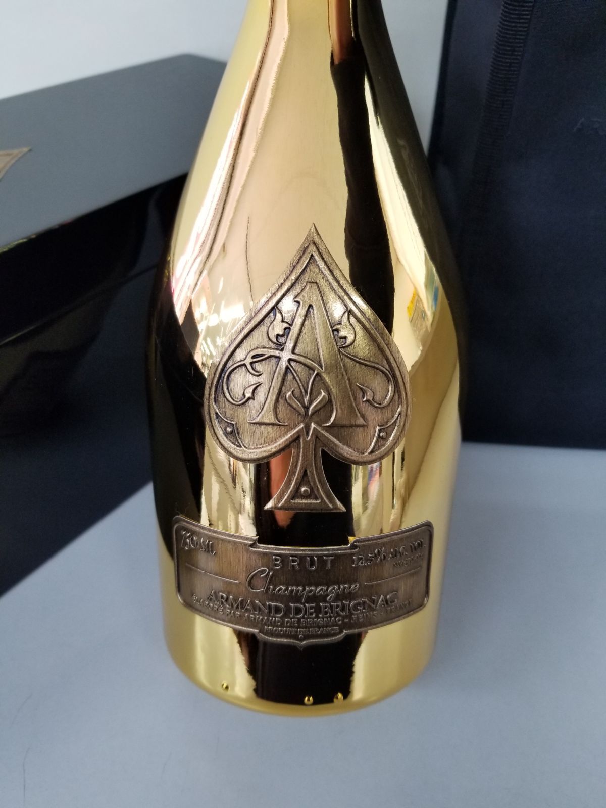 4メルカリ最安値【未開封】アルマンドブリニャック ゴールド 750ml 正規品 アルマンドブリニャック ゴールド750ml 12.5% 箱 カバー付 - メルカリ