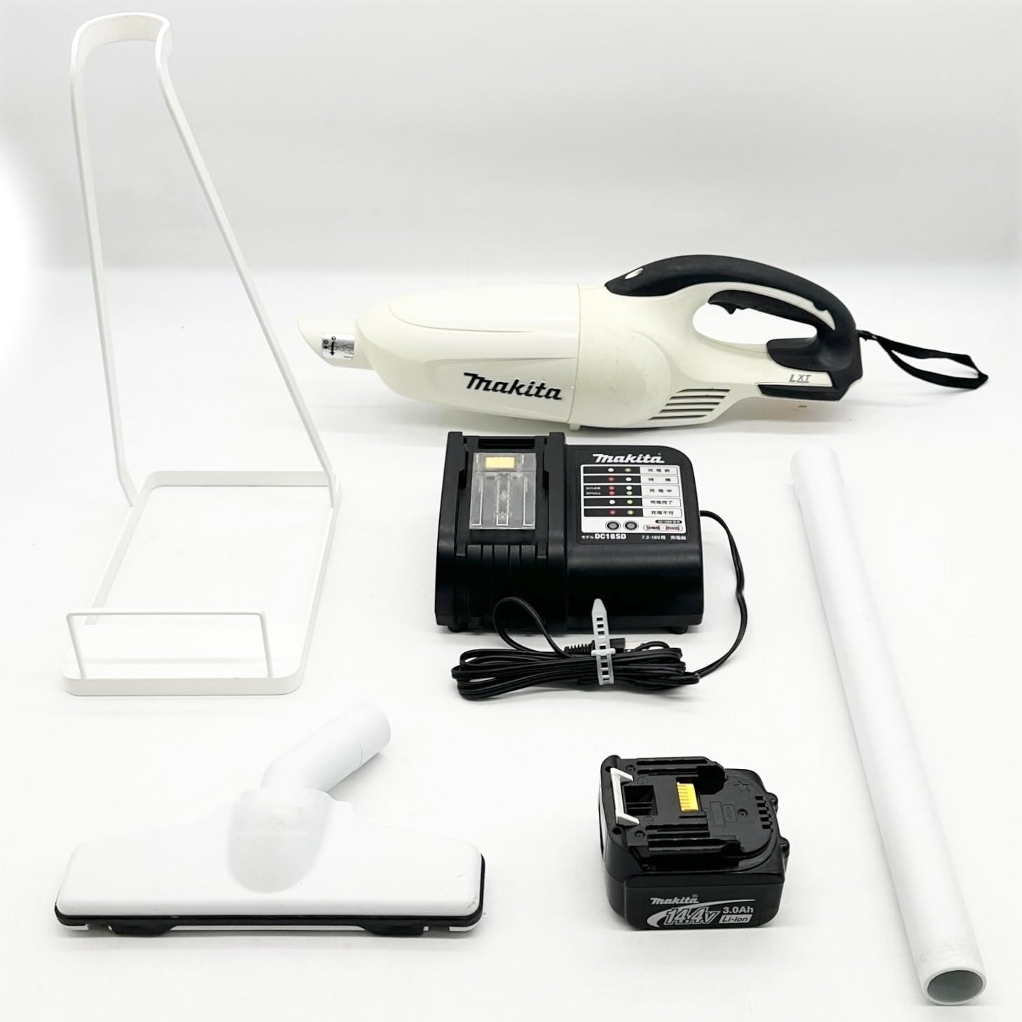 マキタ コードレス掃除機CL140 カプセル式 14.4Vバッテリ充電器付 CL140FDRFW ○1578