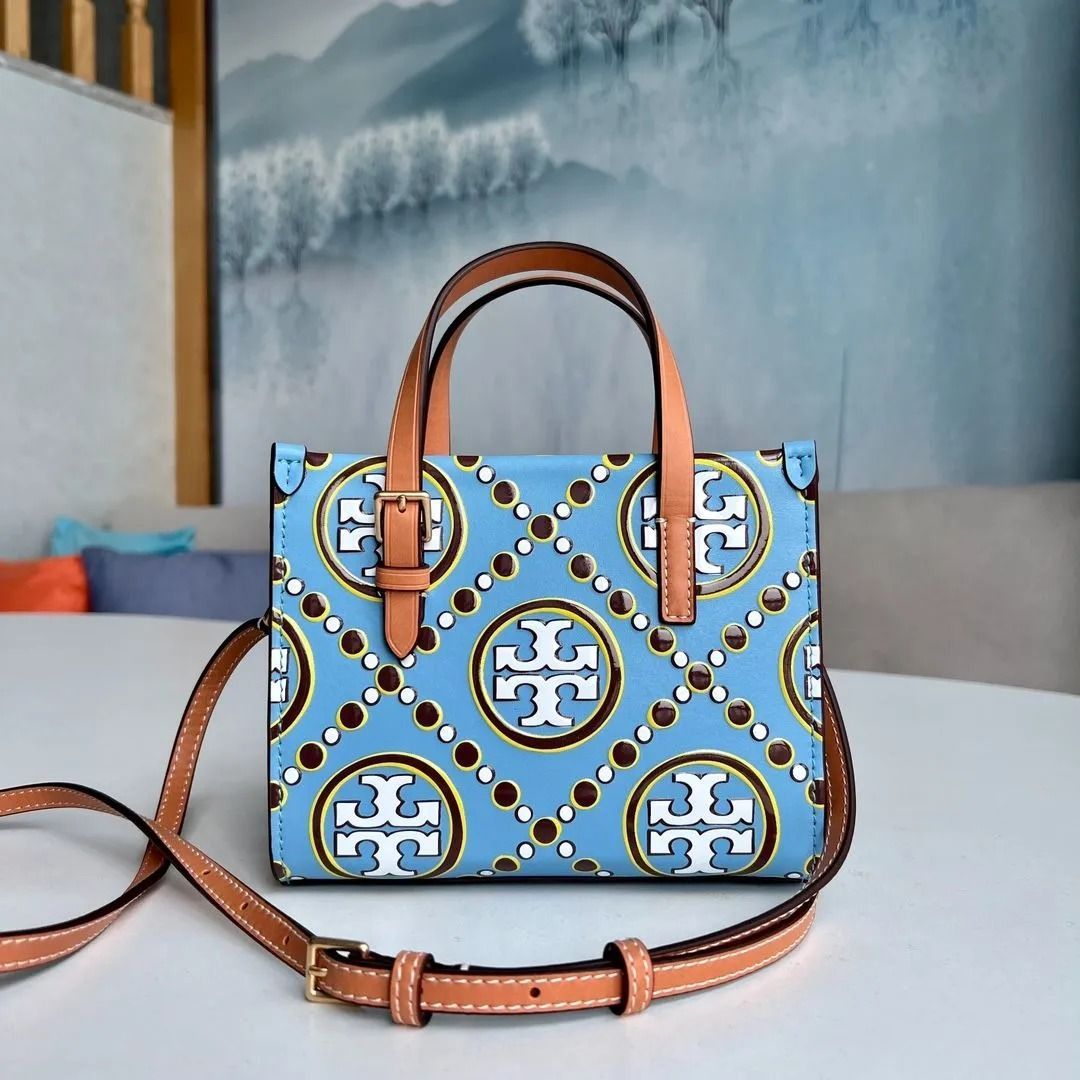 Tory Burch トリーバーチ MINI T モノグラムミニ トートバッグ 2WAY ショルダーバッグ エンボス加工 アウトレット品 ベージュ  146257 - メルカリ