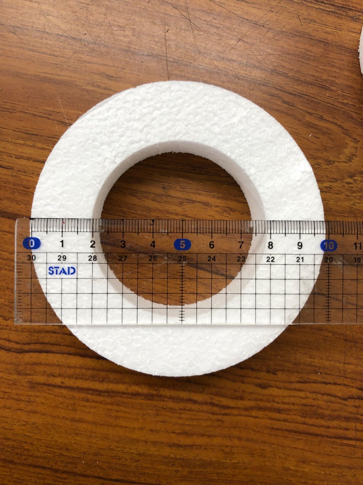 リース型　発泡スチロール　ドーナツ　リング