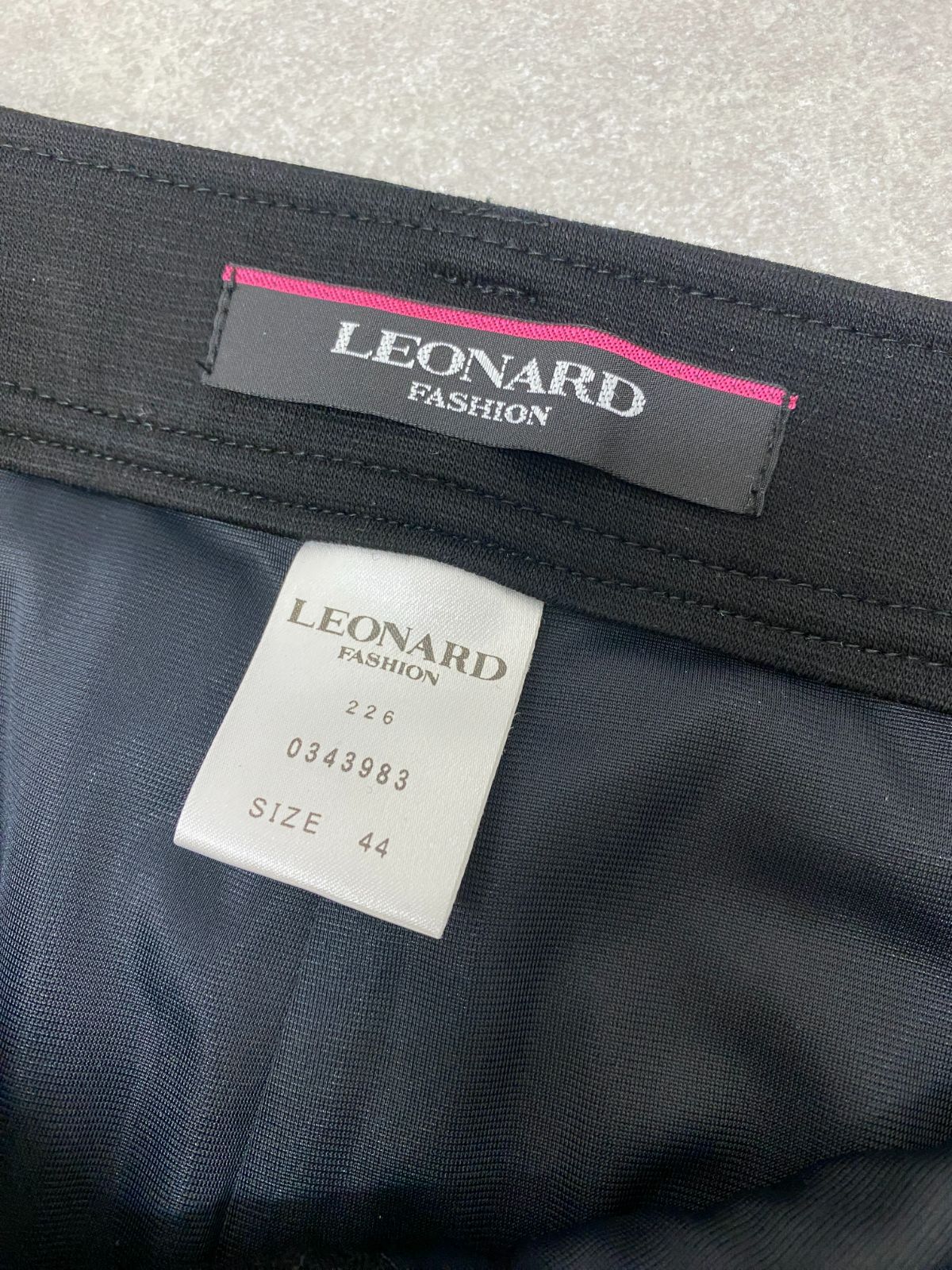 レオナール LEONARD ☆クロップド パンツ 44 日本製 大きいサイズ 黒 レディースパンツ｜全商品｜レオナール 公式オンラインショップ