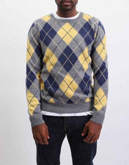 60%off A.P.C. Aymeric セーター S 新品　ニット　APC 60%off A.P.C. Aymeric セーター S 新品 ニット APC - メルカリ