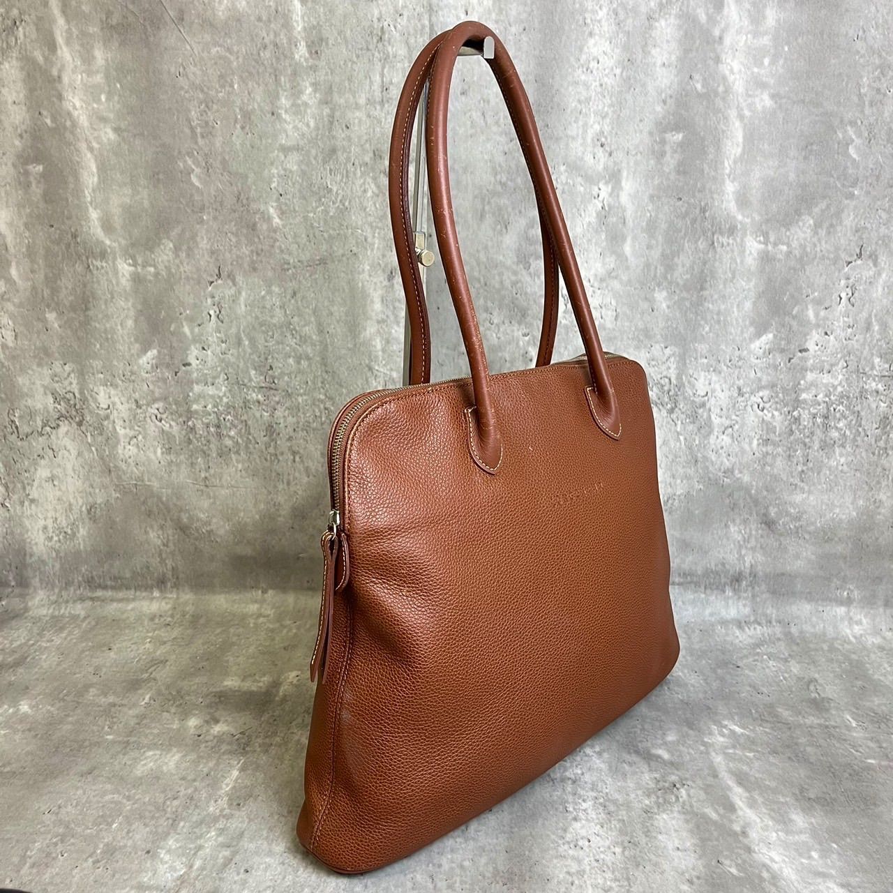 ✨良品✨ LONGCHAMP ロンシャン トートバッグ ハンドバッグ ロゴ型押し 