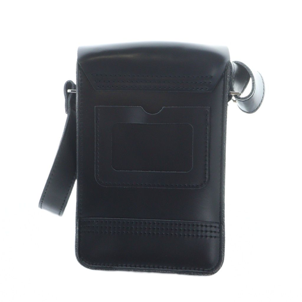 ドクターマーチン DR.MARTENS ショルダーバッグ ポシェット 斜めがけ レザー 黒 ブラック ロゴ フラップ MQ GY18