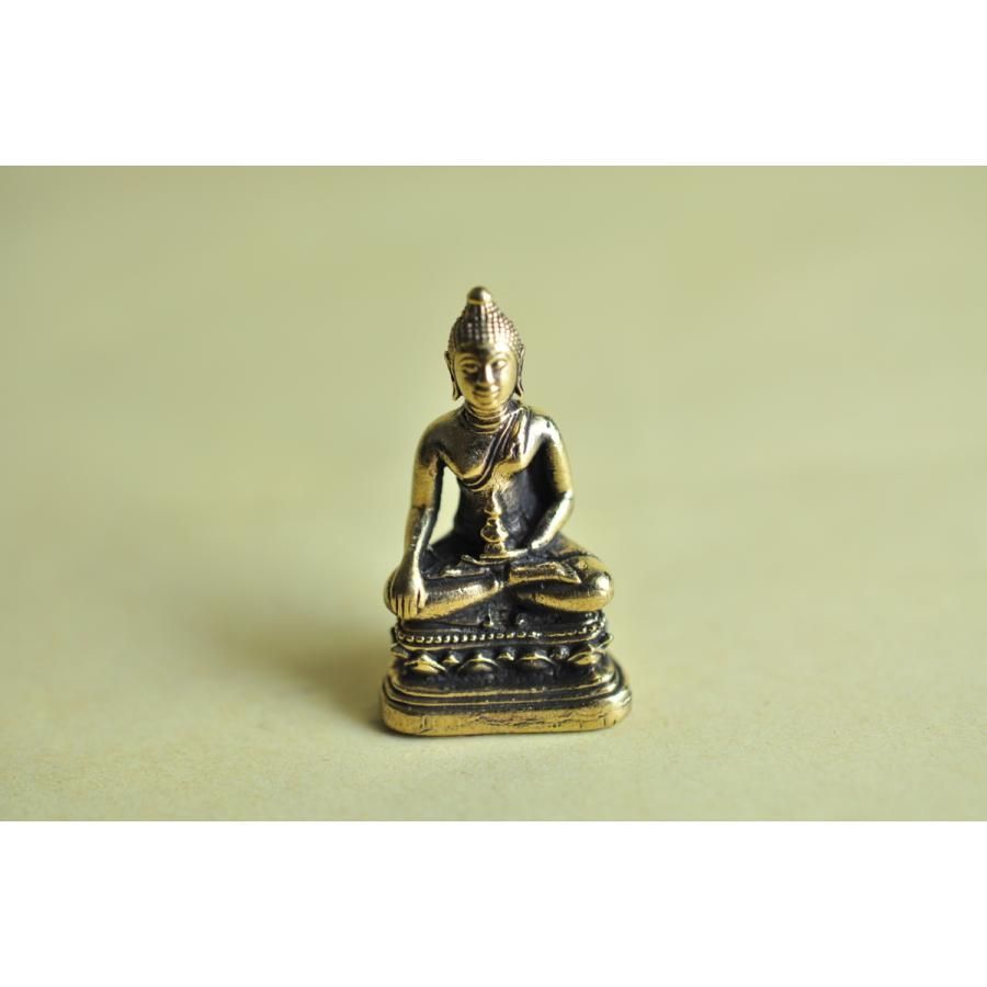タイブッダ タイ仏 ミニメタル仏像 A016 - メルカリ