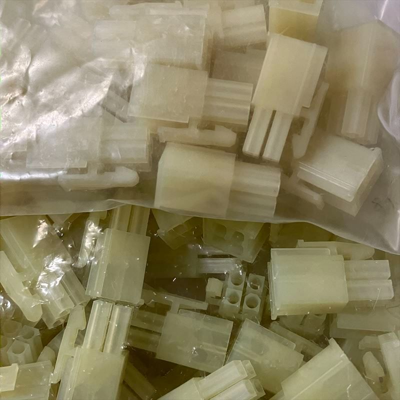 える 172338-1,コネクタ/ハウジング,タイコエレクトロニクス(AMP),118個