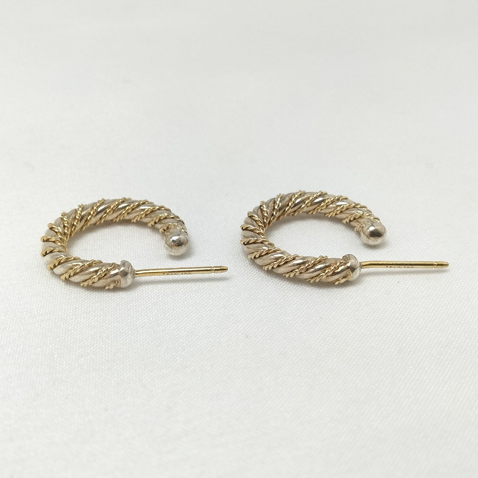 ✨️Tiffany&Co.✨️ティファニー ツイスト フープピアス 18金