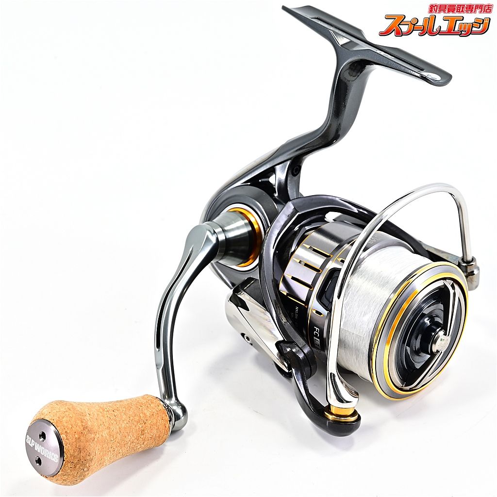 ダイワ 21ルビアス エアリティ FC LT 2500 S-XH SLPWパワーラウンドコルクノブ装着 DAIWA LUVIAS AIRITY m 40521