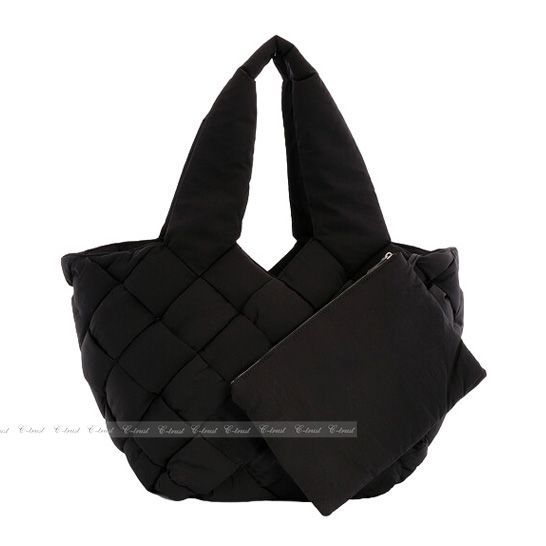 BOTTEGA VENETA ブラック ポーチ　トートバッグ BOTTEGA VENETA ボッテガ ヴェネタ BAG トートバッグ ペーパー
