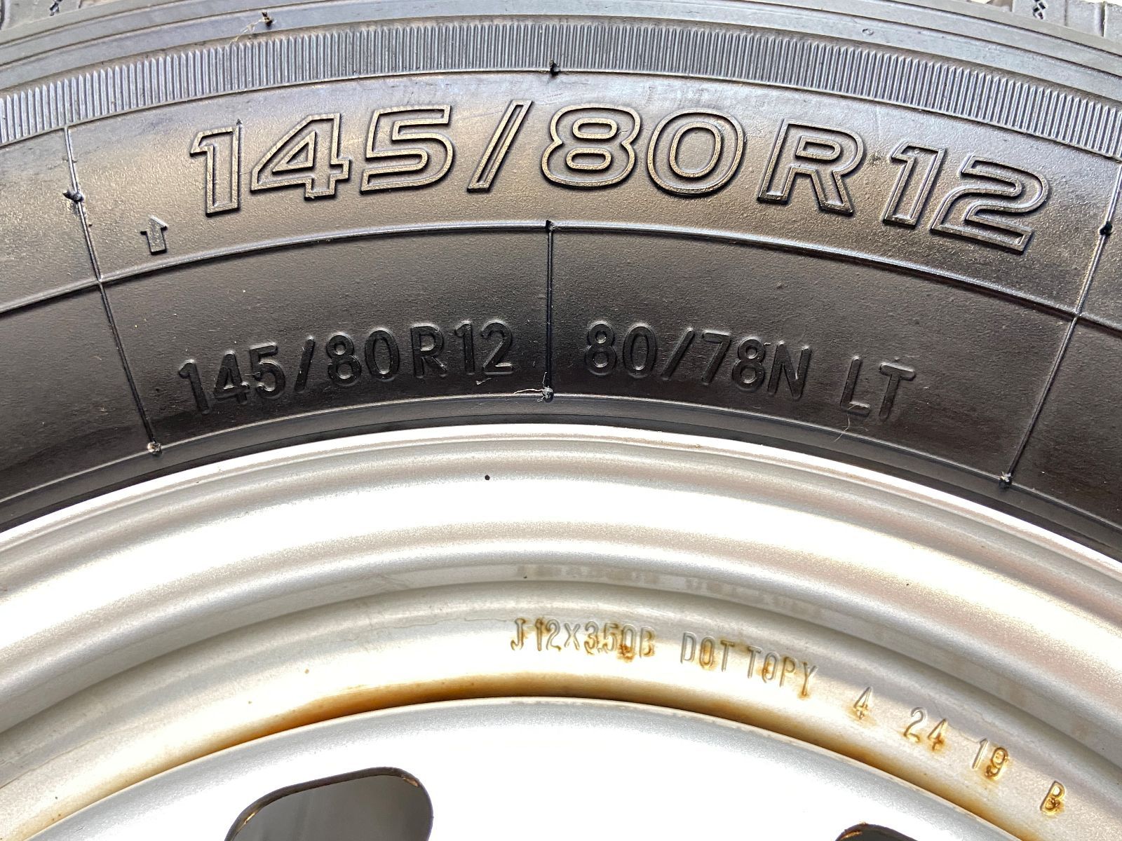 145/80R12 80/78LT トーヨータイヤ デルベックス 935 TOPY M74